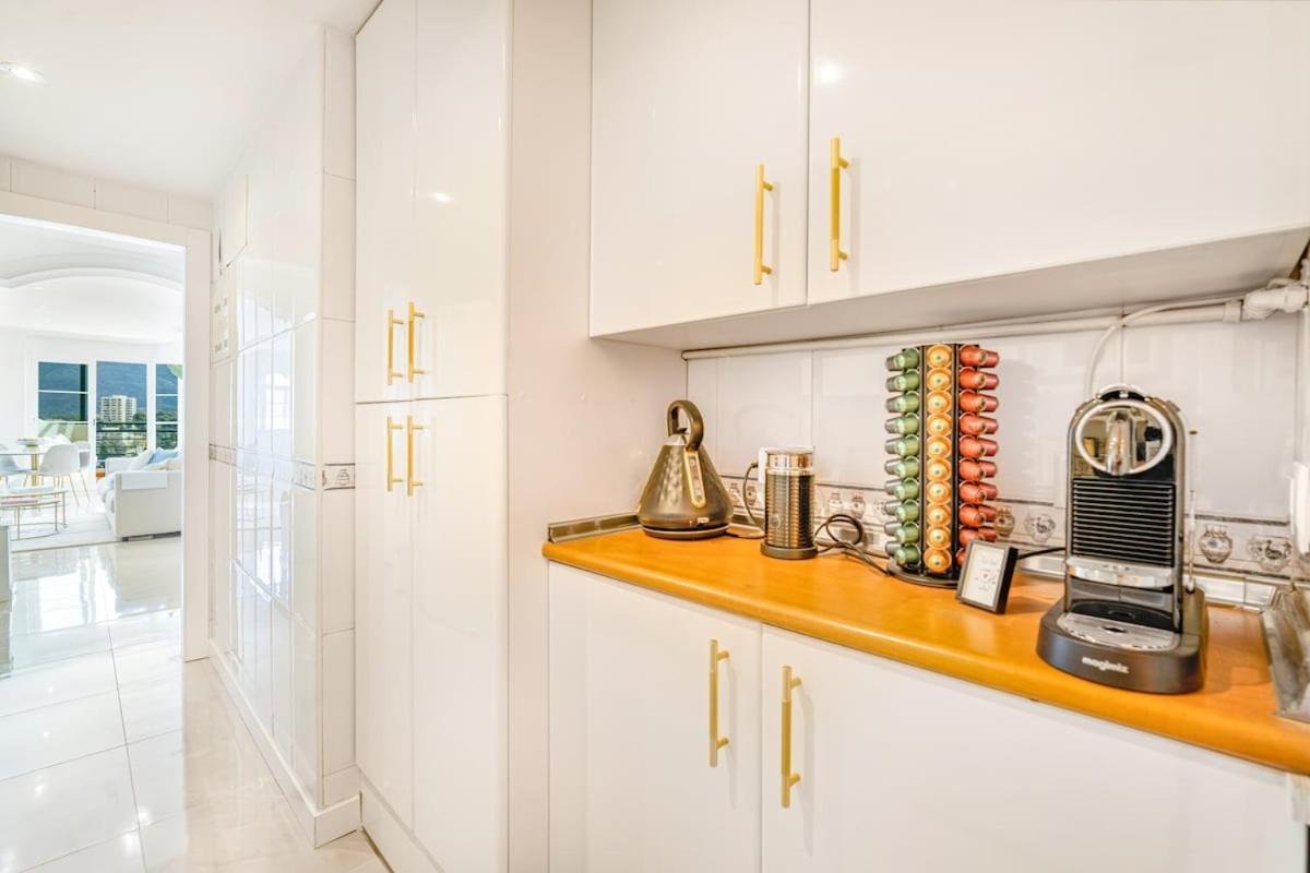 Amazing With Sea View In Puerto Banus * Marbella
